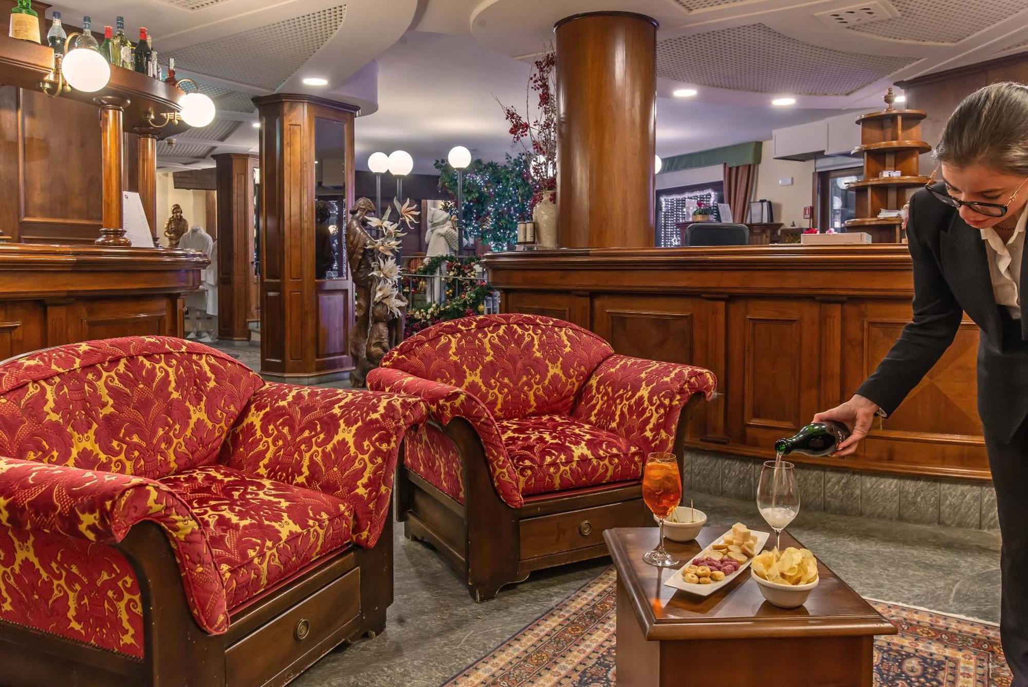 Отель Relais Du Foyer Шатийон Экстерьер фото