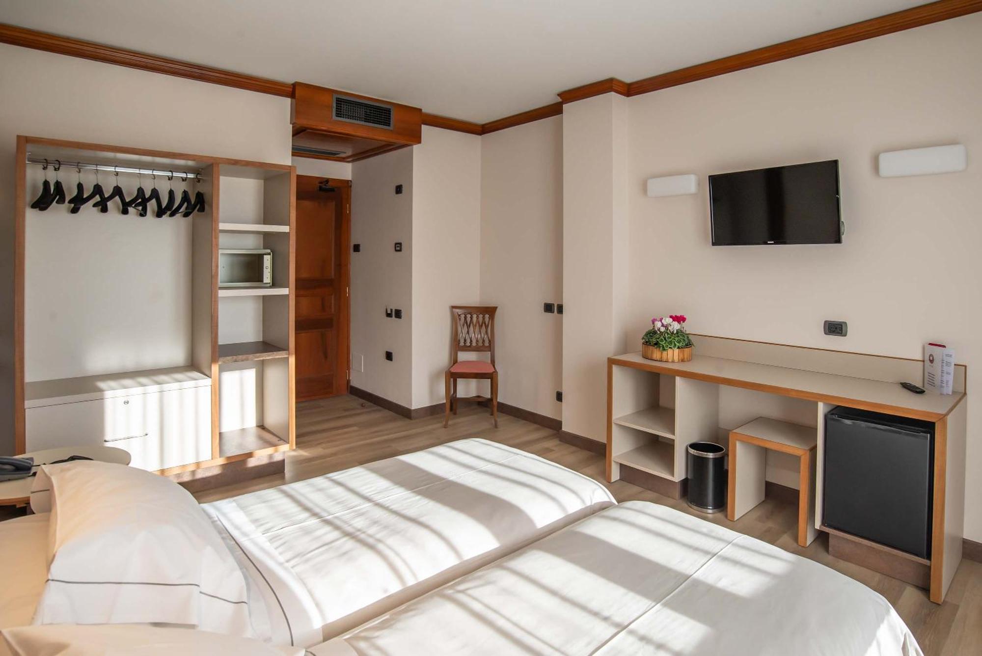Отель Relais Du Foyer Шатийон Номер фото